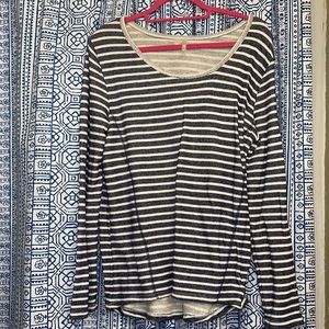 Navy / White striped sweater